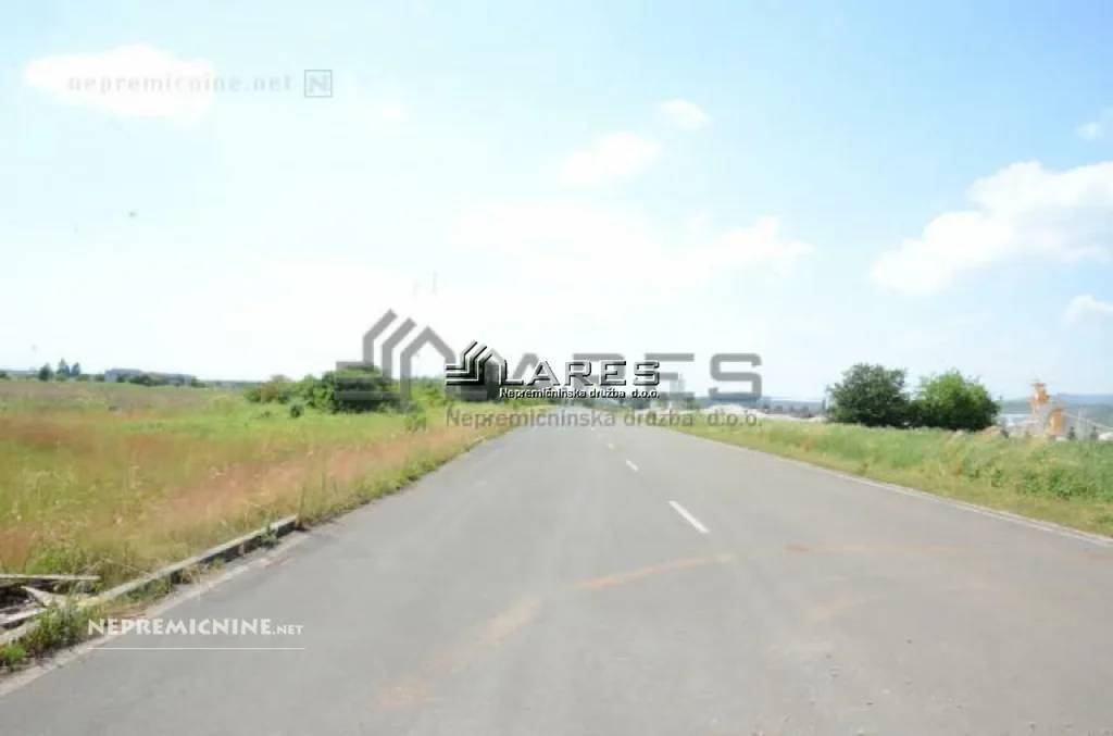 KRŠKO, POSLOVNA CONA, 7000 m2 – prodaja, posest, zazidljiva - Image 01 (February 16, 2026)