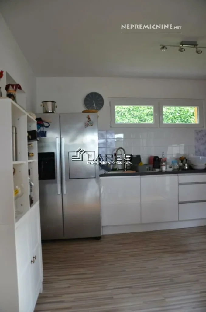 Prodaja samostojna hiša KOPER, BLIZU PLAŽE, 380 m2 - Image 03 (February 16, 2026)